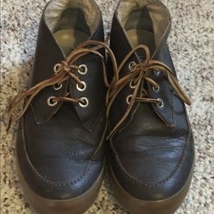 Men’s brown leather lace-up SeaVees shoes